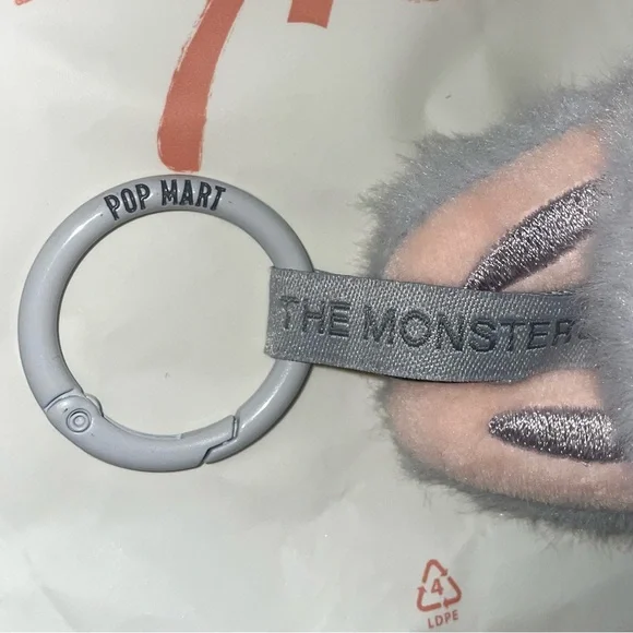 Pop Mart Labubu The Monsters Have a Seat HEHE Vinyl Plush Authenticated - Picture 5 of 15